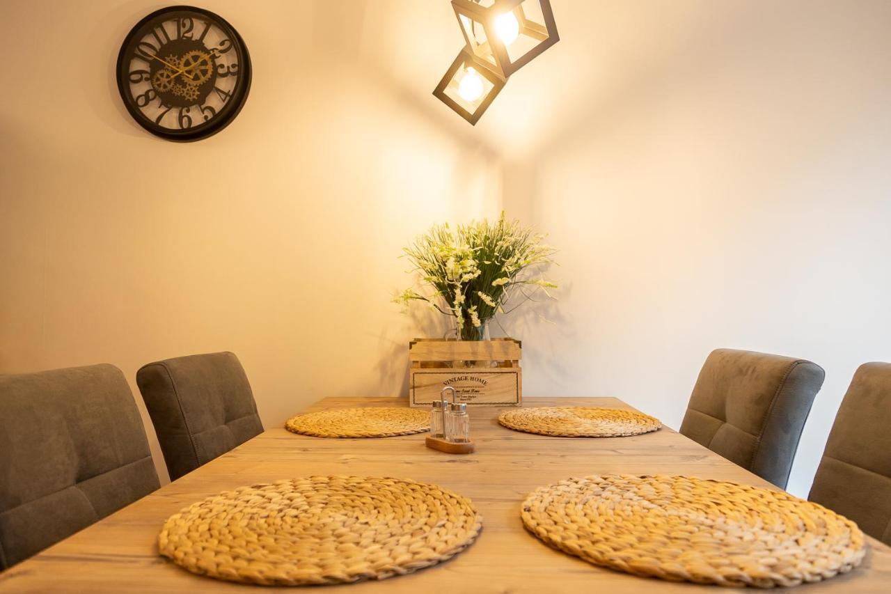 Prazdninovy Dum Valdik Villa Loket Buitenkant foto